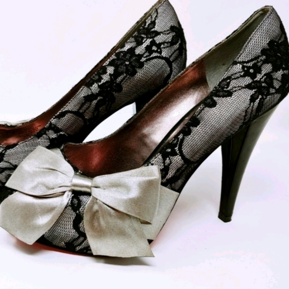 Wow Absolutely Gorgeous Unstoppable Heels Size 9